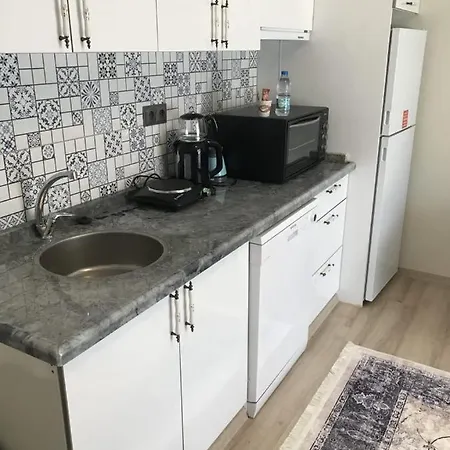 Fully Furnished Flat Close To The Sea In Karaburun *