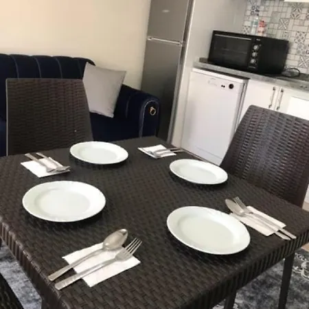 Fully Furnished Flat Close To The Sea In Karaburun Daire İzmir